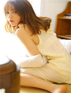 《免费vib美女视频-没有衣服亲亲抱抱举高高》